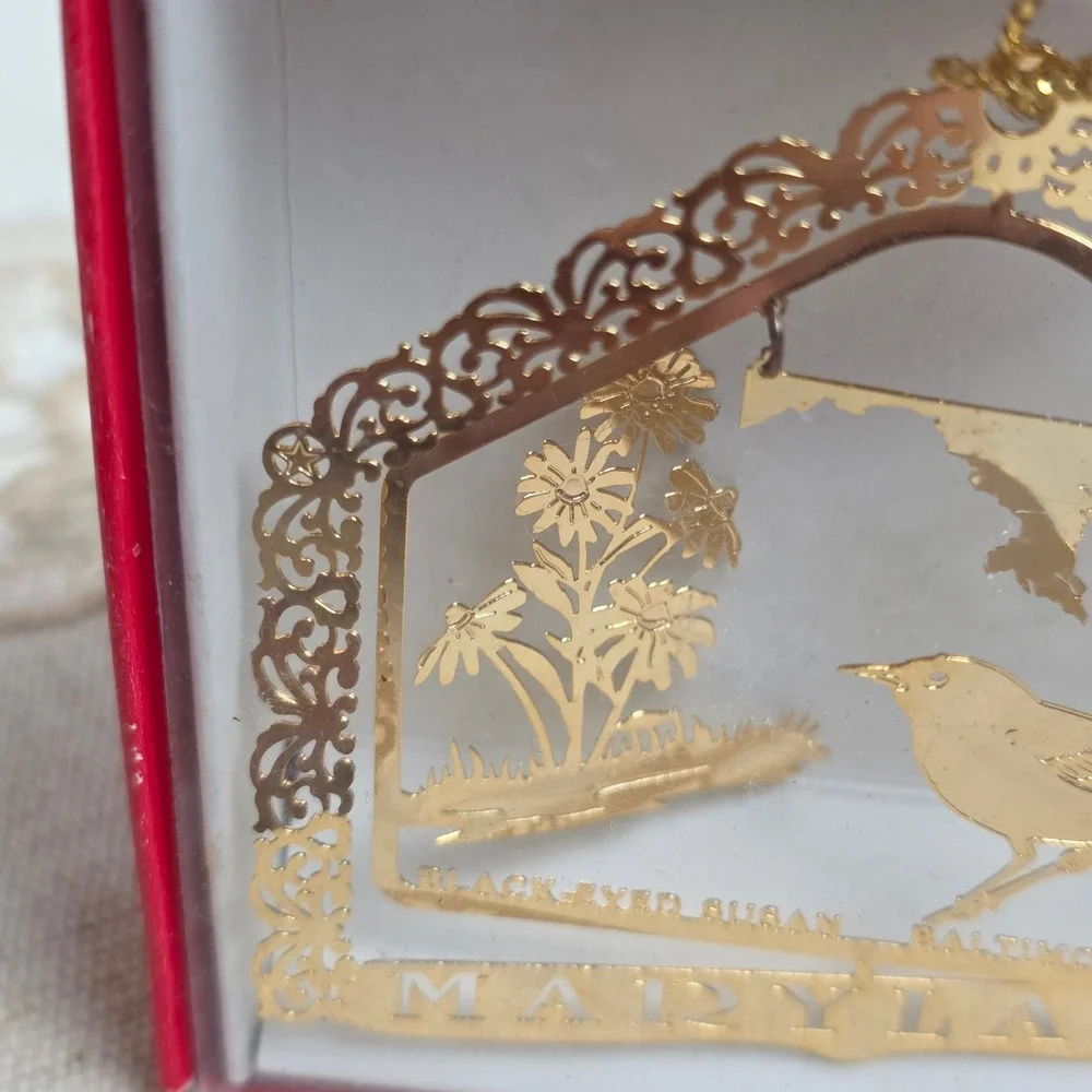Vintage 90s Nations‎ Treasures Maryland Bird Flower Ornament 24K Gold Oriole